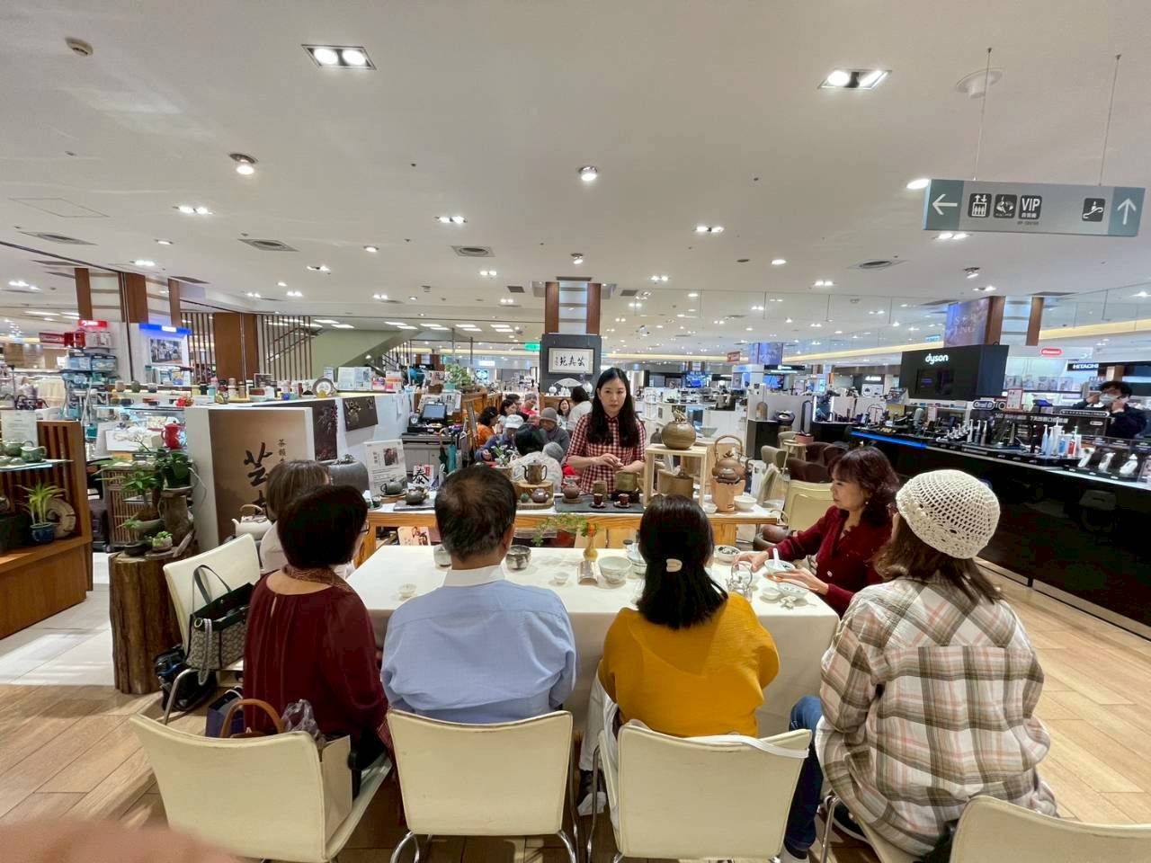 手繪之美，碗韻茶情